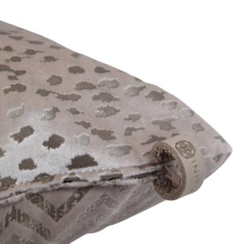 Cushion Identify Champagne White