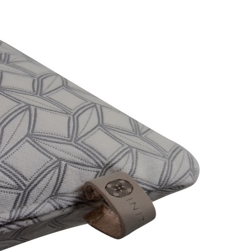 Cushion Geo Pearl White